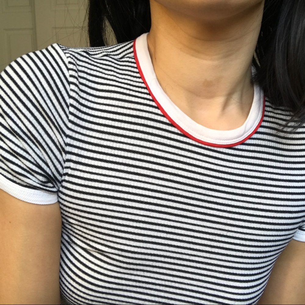 Topshop B&W Striped Tee. Women’s size US 2 / UK 6